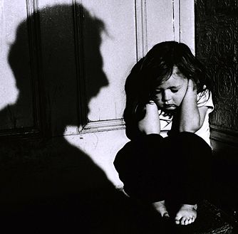 Мы все - раненые дети. Глубоко травмированные.